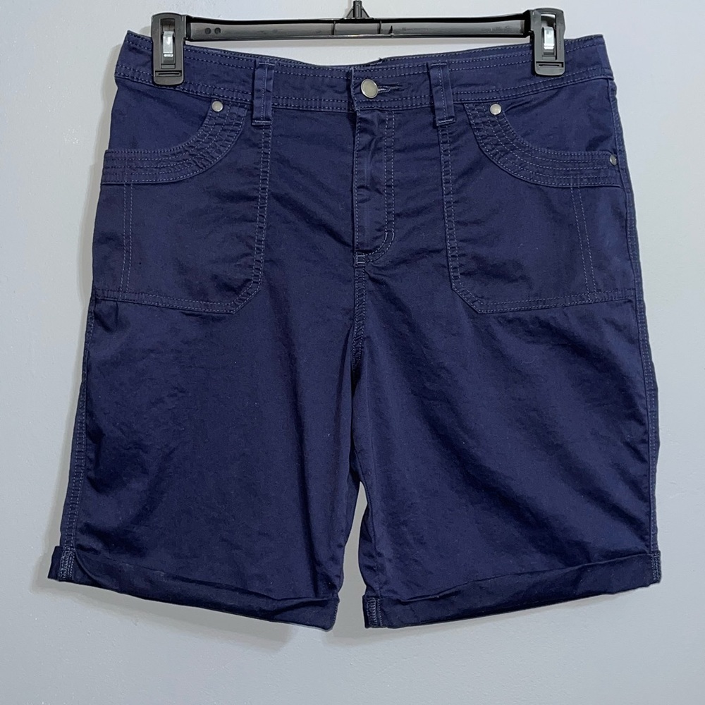 Croft & Barrow navy blue shorts size 12
